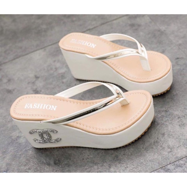 gucci sandals wedge