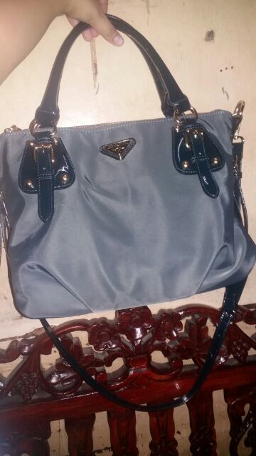 jovanni sling bag price