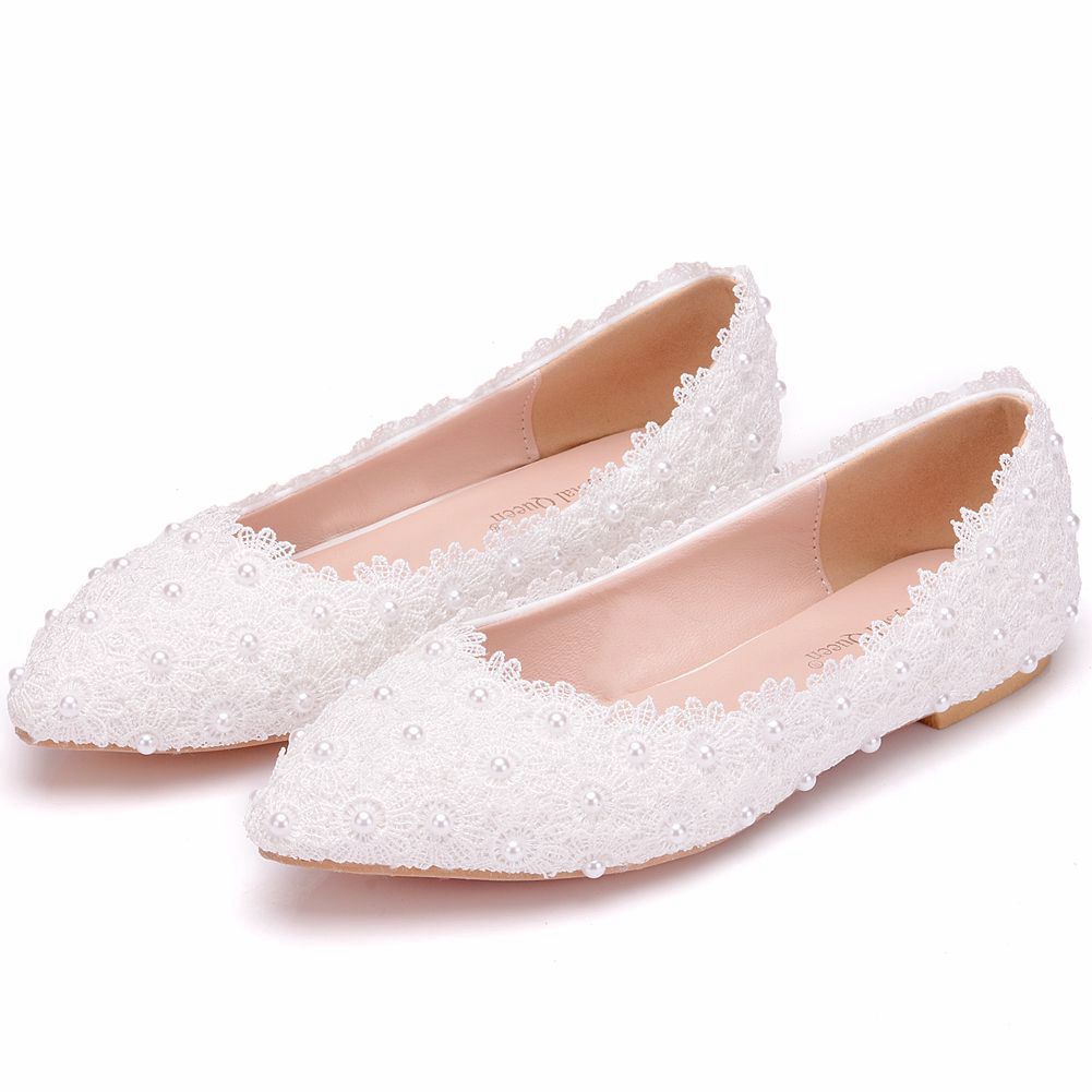 lace pumps wedding shoes