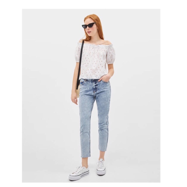straight cropped bershka