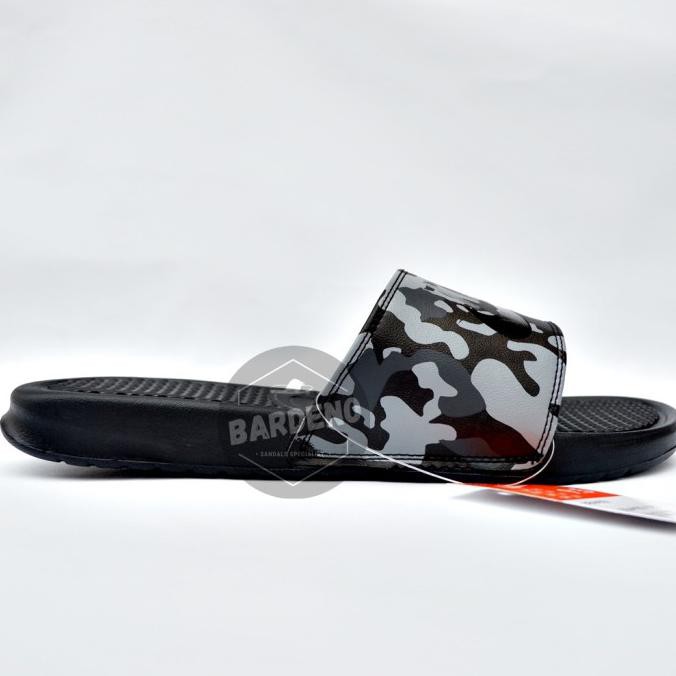 nike benassi 43