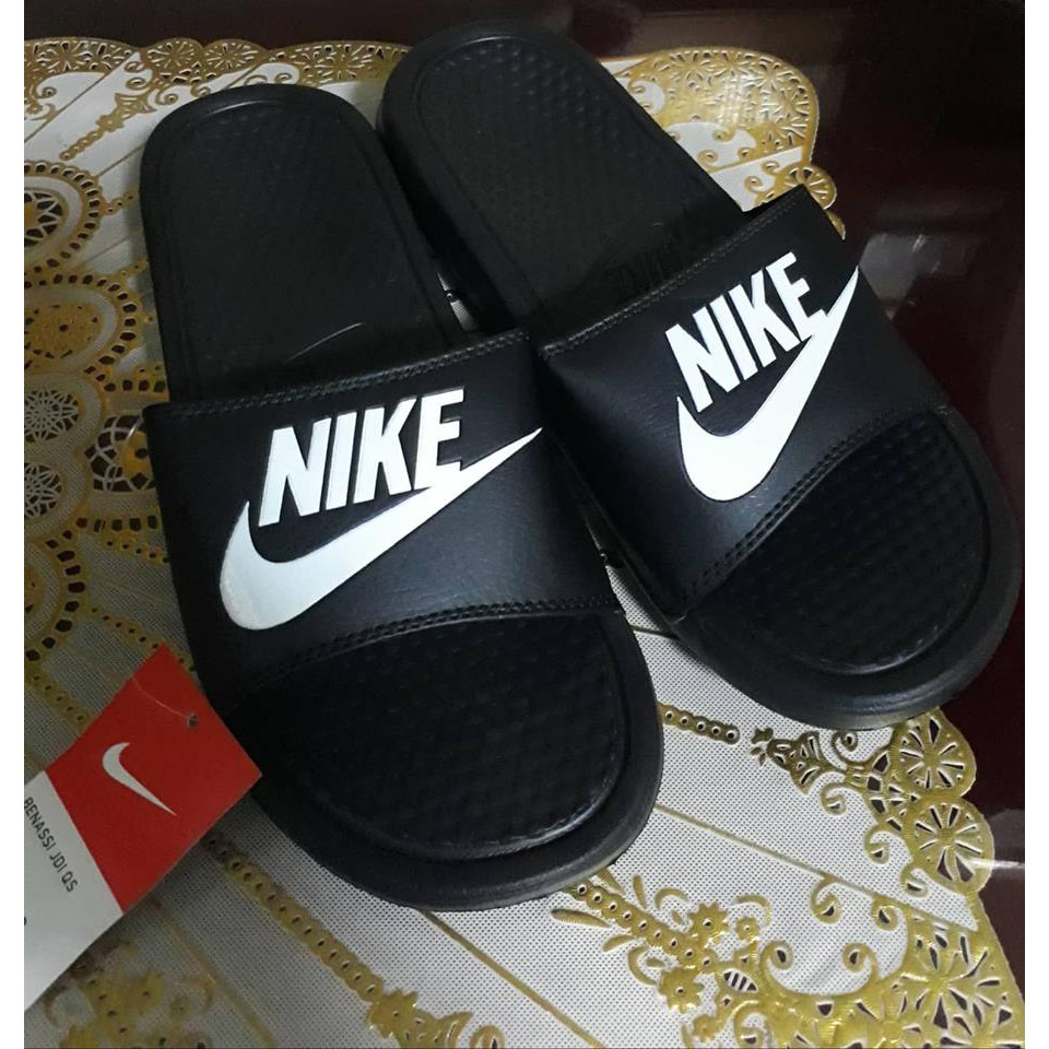 nike benassi swoosh slides