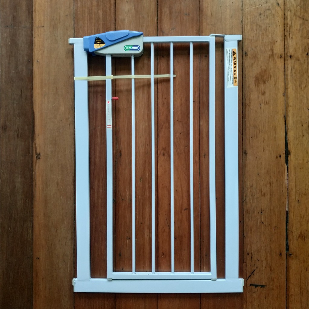 66cm stair gate