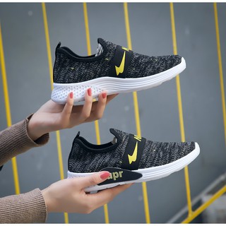 canvas sports shoes price