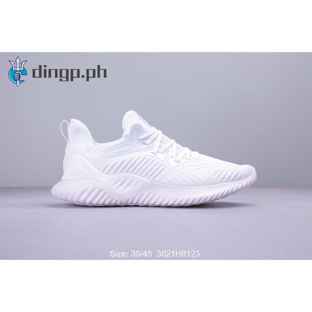 sport shoes white color