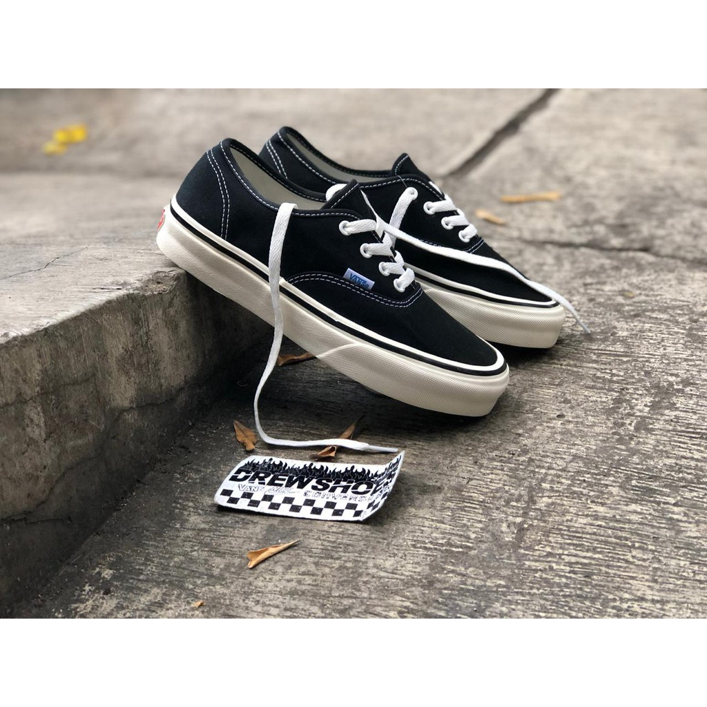 vans authentic anaheim black white