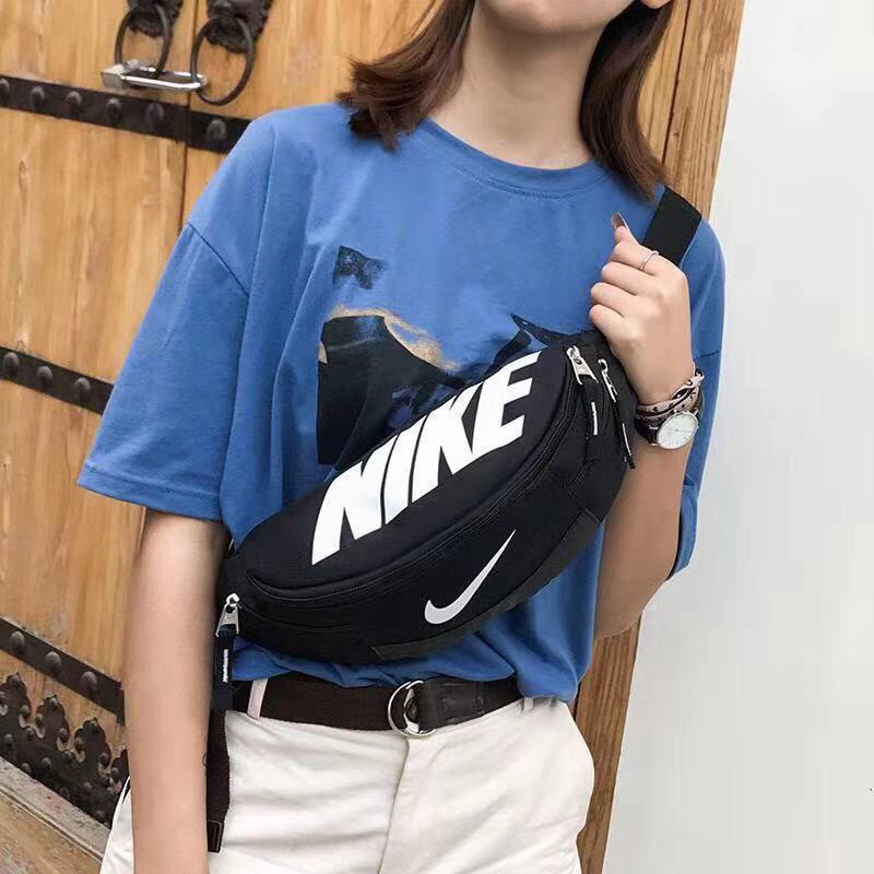 nike shoulder fanny pack
