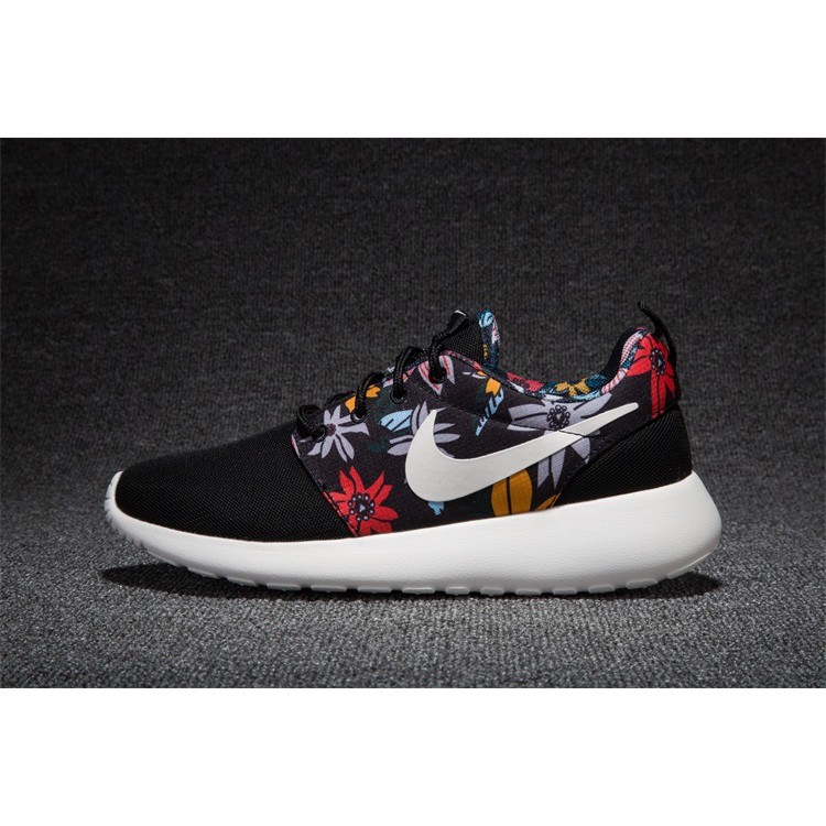 womens roshe run print