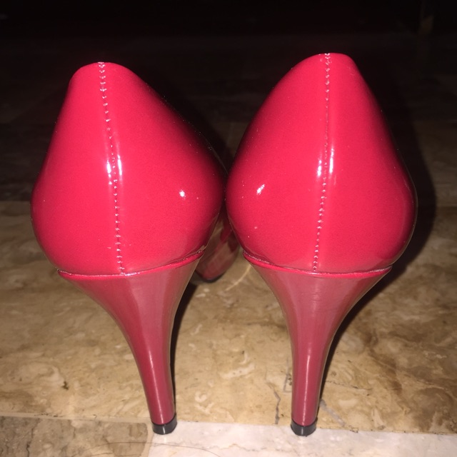 nine west red shoes