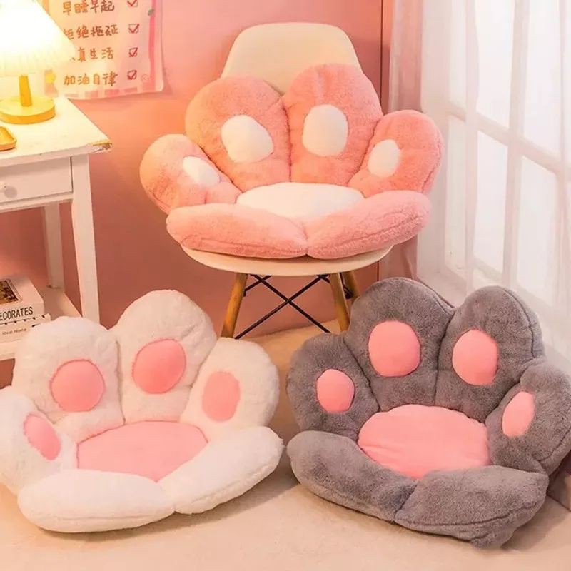 Collection 98+ Pictures Pictures Of Pillow Paw In Cats Superb