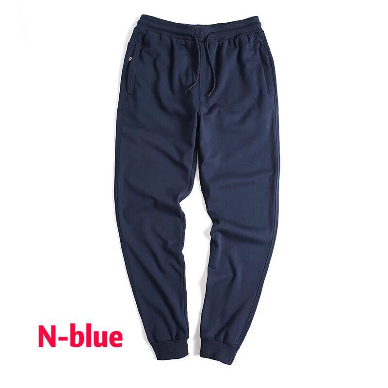 max jogger pants