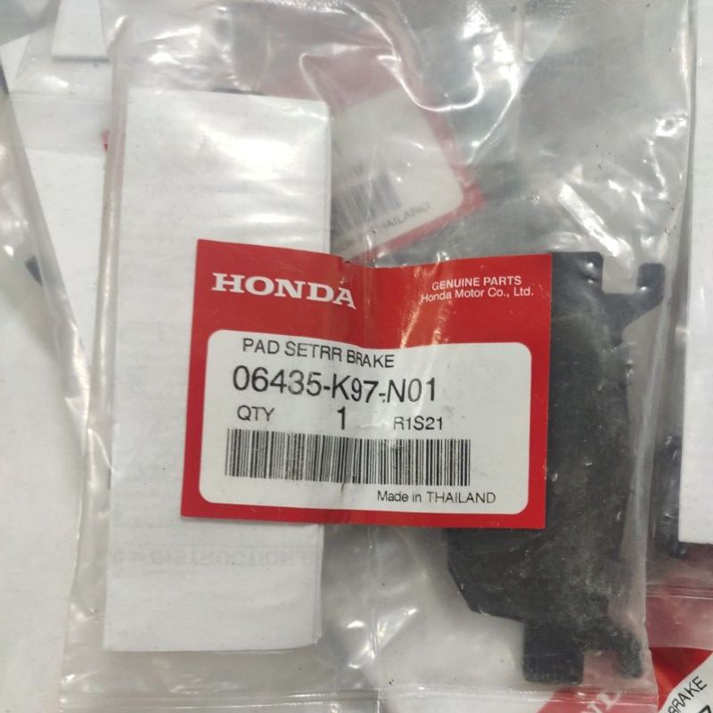 genuine-honda-rear-brakepad-for-pcx-160-adv-150-made-in-thailand