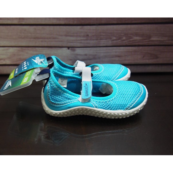 mary jane style water shoes