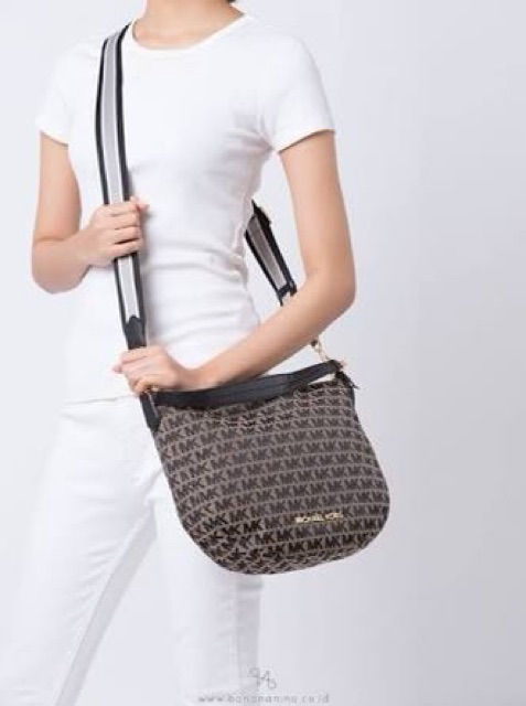 michael kors chic tote bag