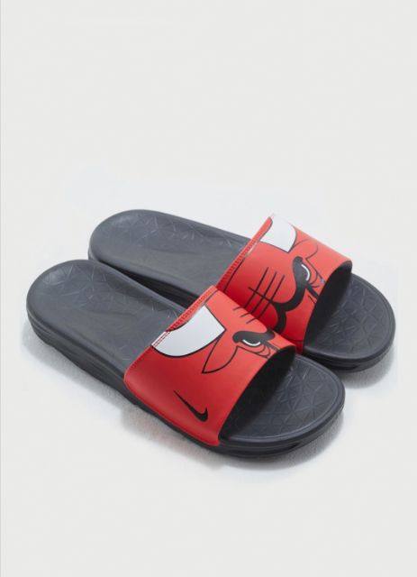 chicago bulls nike slides