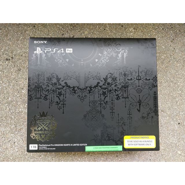 ps4 pro kingdom hearts 3 bundle