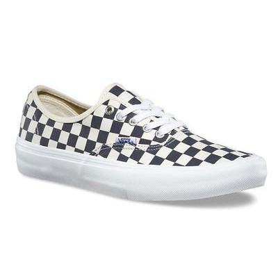 checkered shoelaces vans