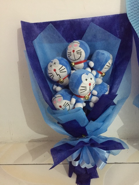 bouquet of stuffed toys