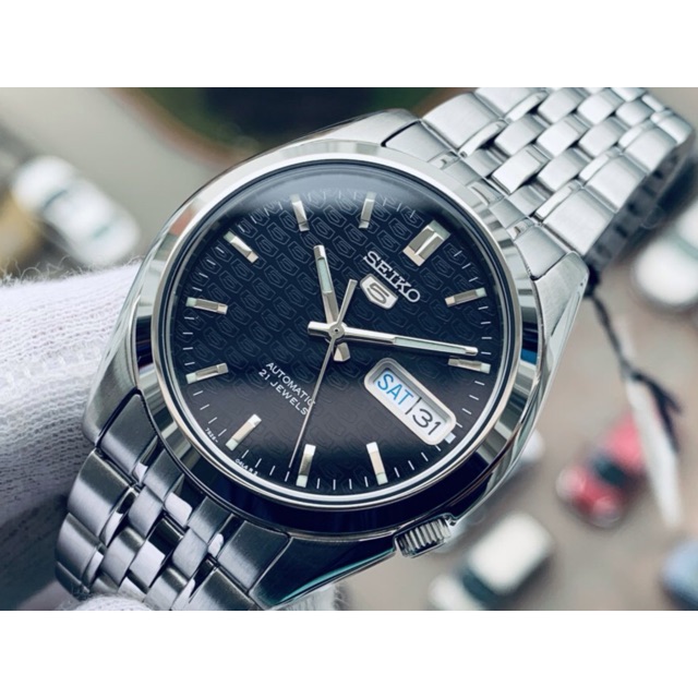 snkl23 blue dial