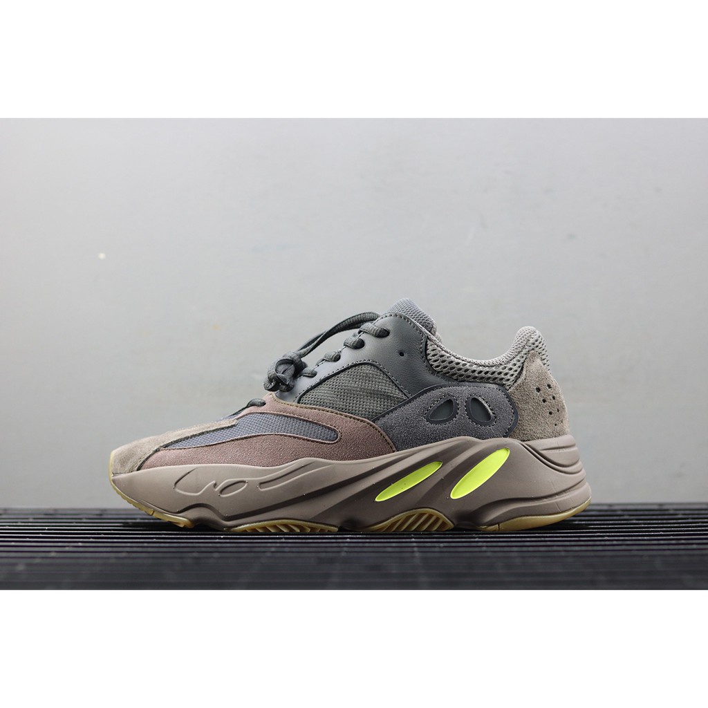 YEEZY BOOST 700 WAVE RUNNER “MAUVE” 27.0 | www.jarussi.com.br
