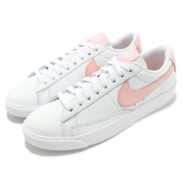 white leather nike shoes womens