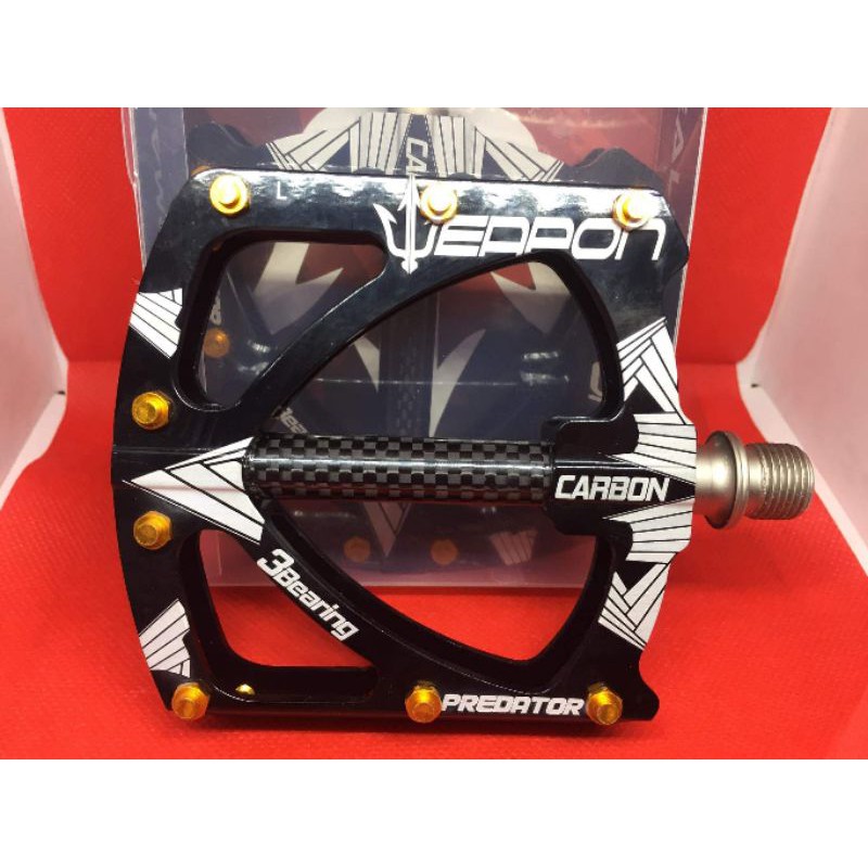 weapon predator carbon frame price