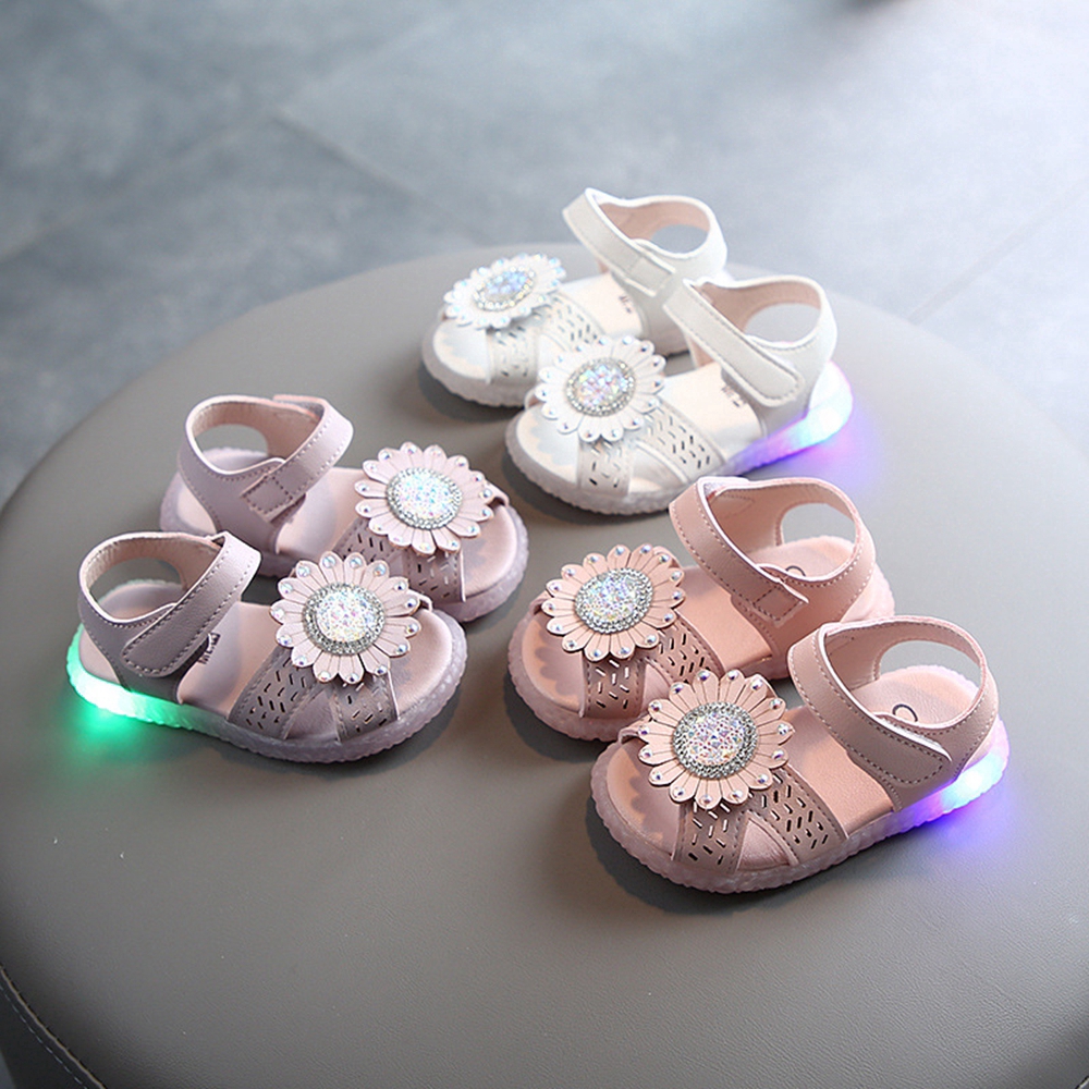 light sandals for baby girl