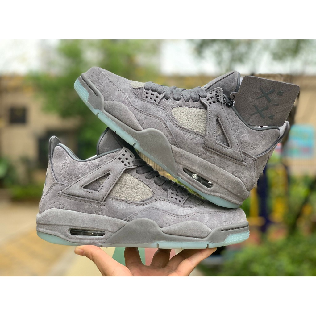 aj4 kaws