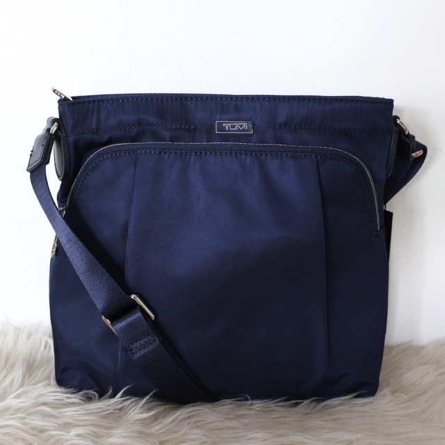 tumi nylon sling bag