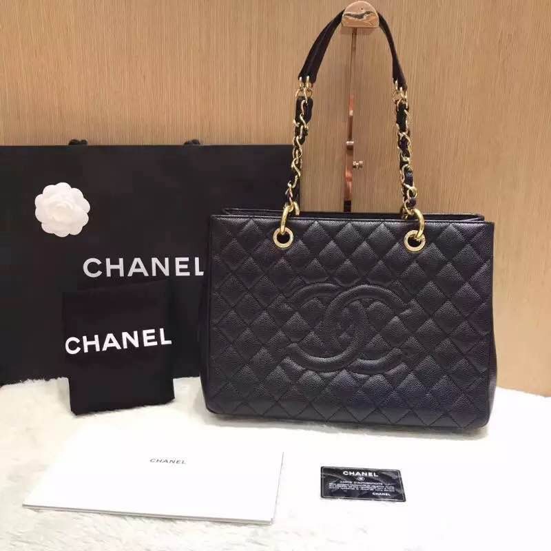 chanel caviar shoulder bag