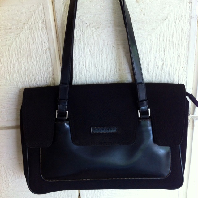 girbaud sling bag price