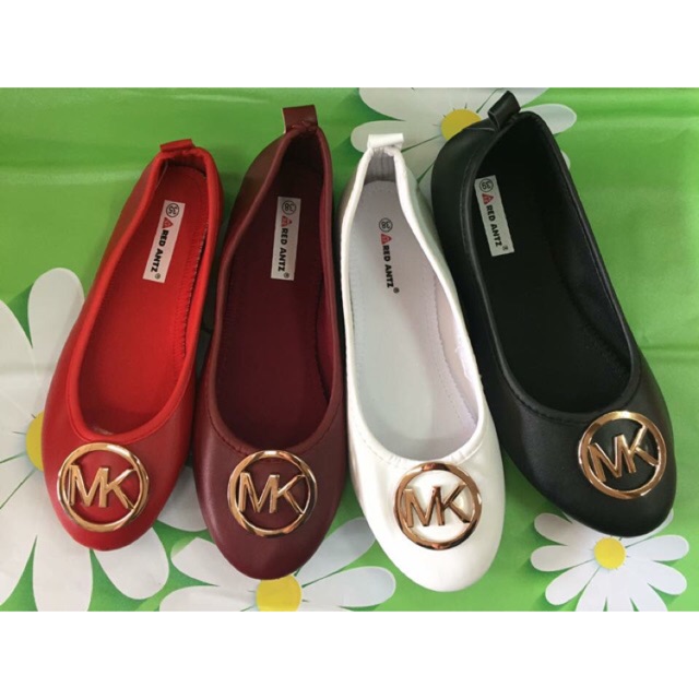 mk slippers price
