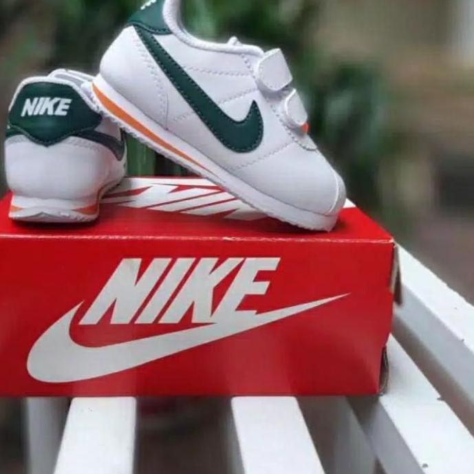 youth nike cortez shoes