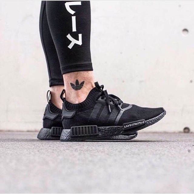 nmd triple black