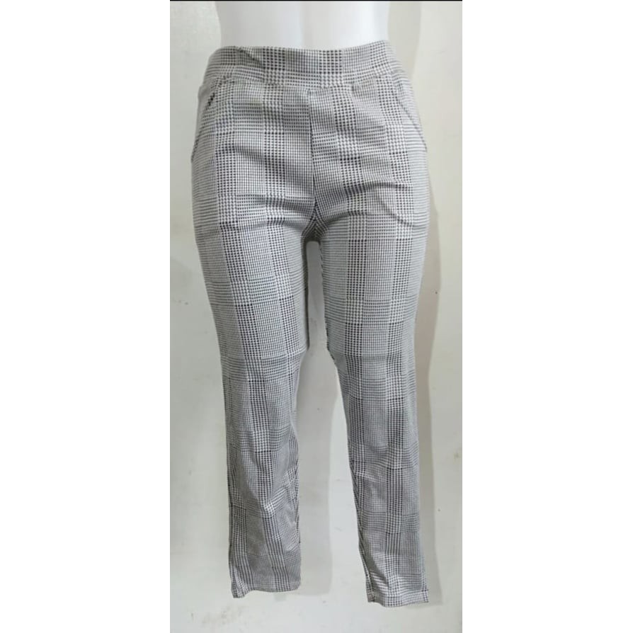 beige checkered pants