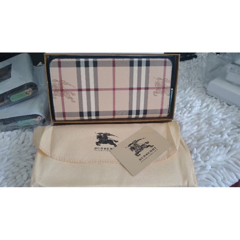 BURBERRY ZIPPER LONG WALLET WITH BOX AND DUST BAG | Shopee Philippines