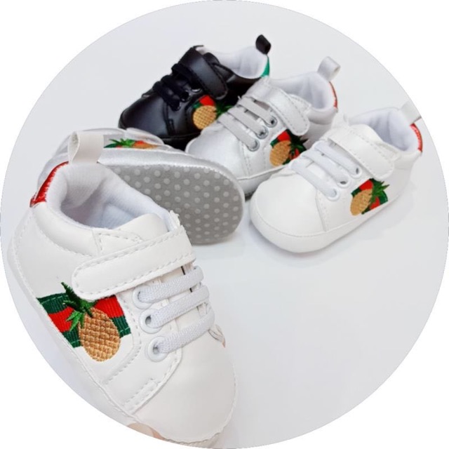 gucci baby walking shoes