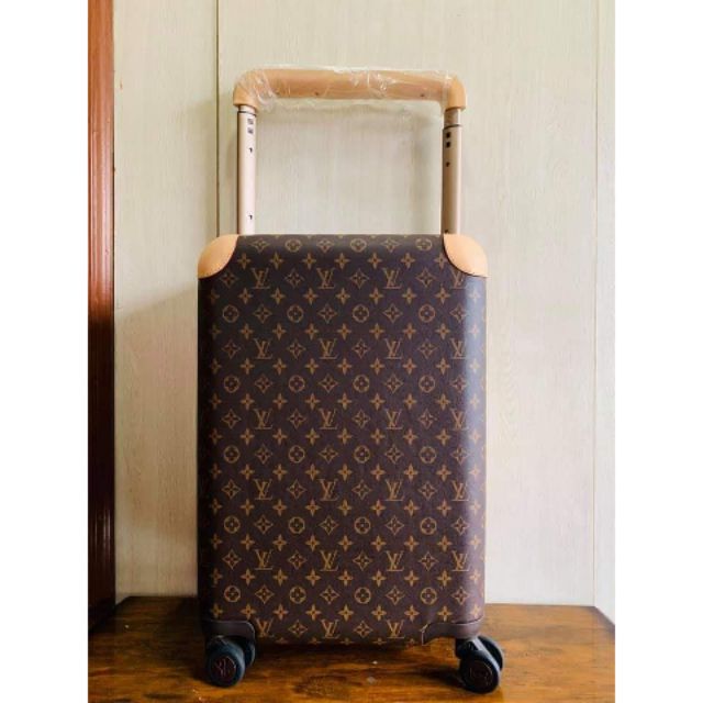 designer suitcases louis vuitton