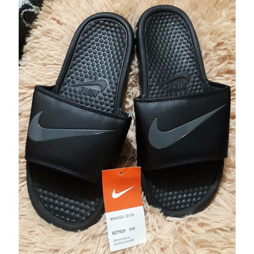 nike leather slippers