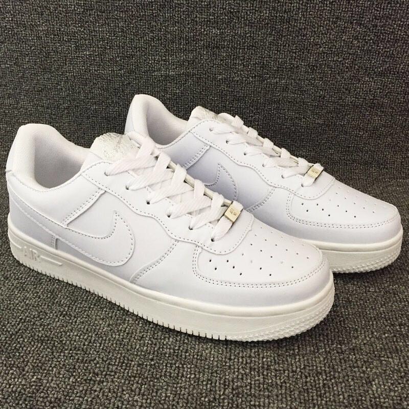 nike air force 1 all white low top