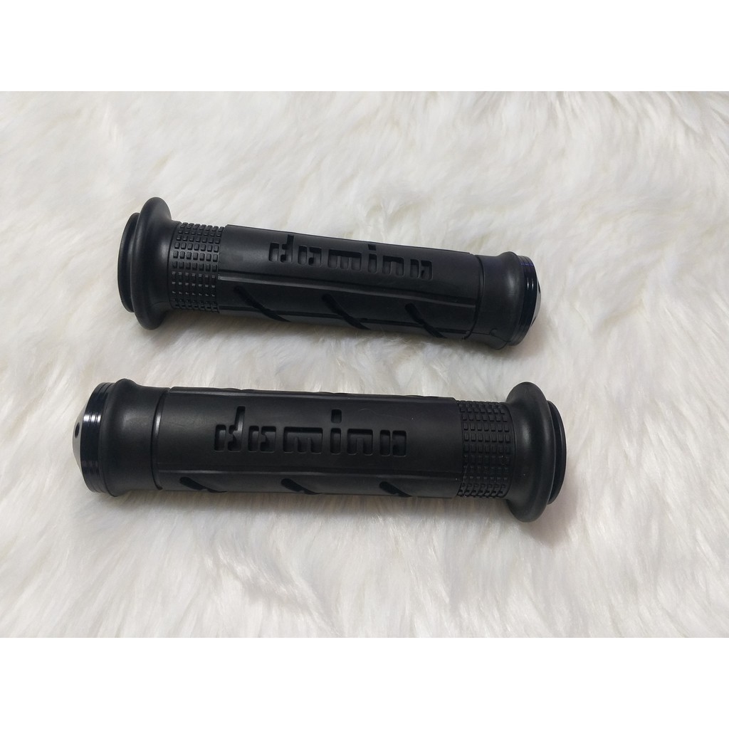 domino grip black