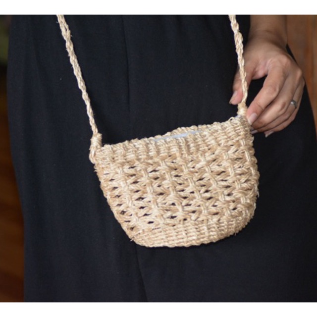 abaca sling bag