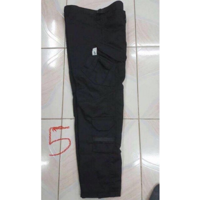 black strap cargo pants