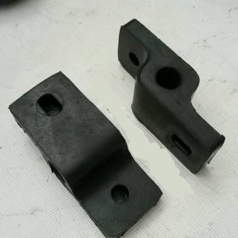 MITSUBISHI L300  Exhaust Mounting Rubber Mount 