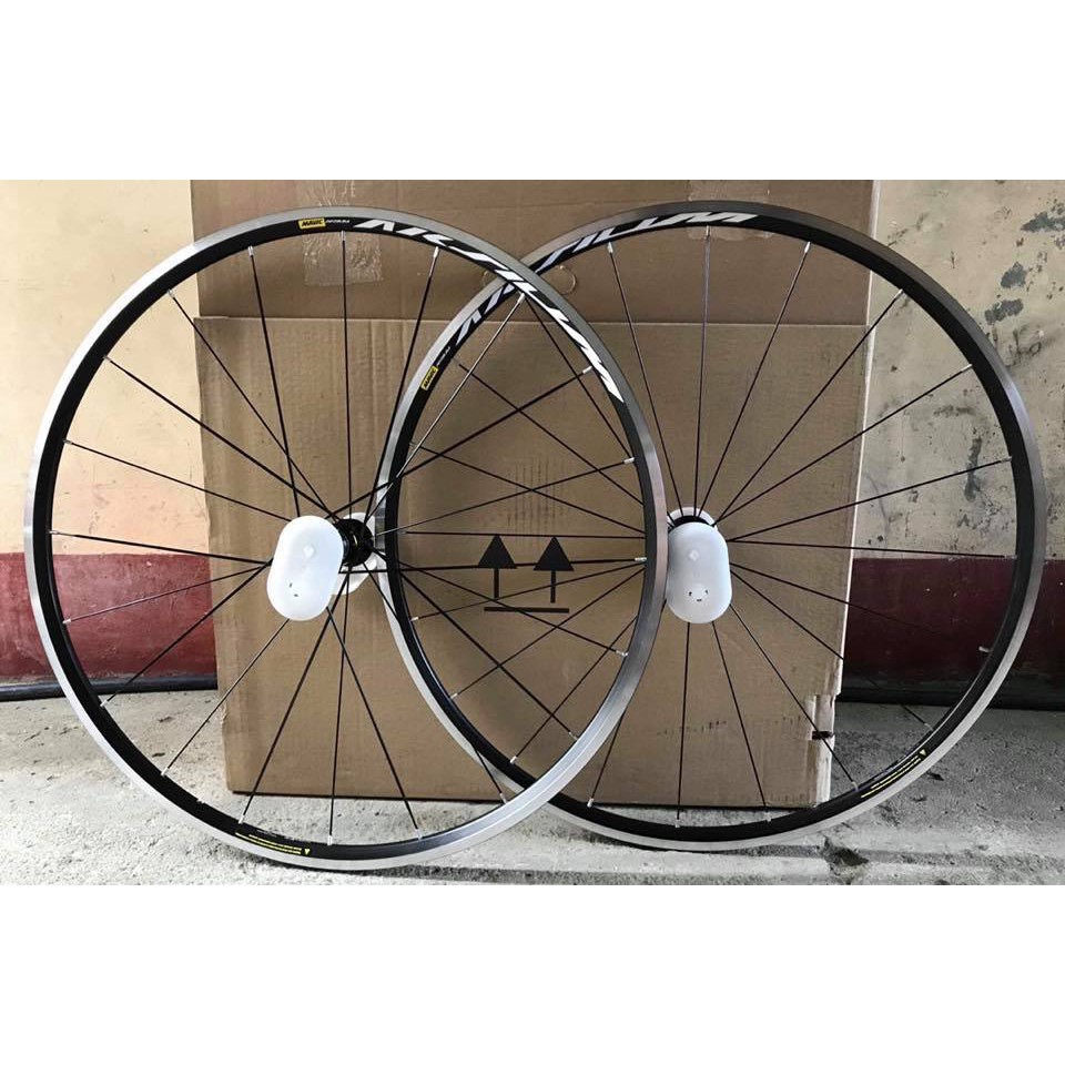 mavic aksium clincher rim brake 700c road wheelset