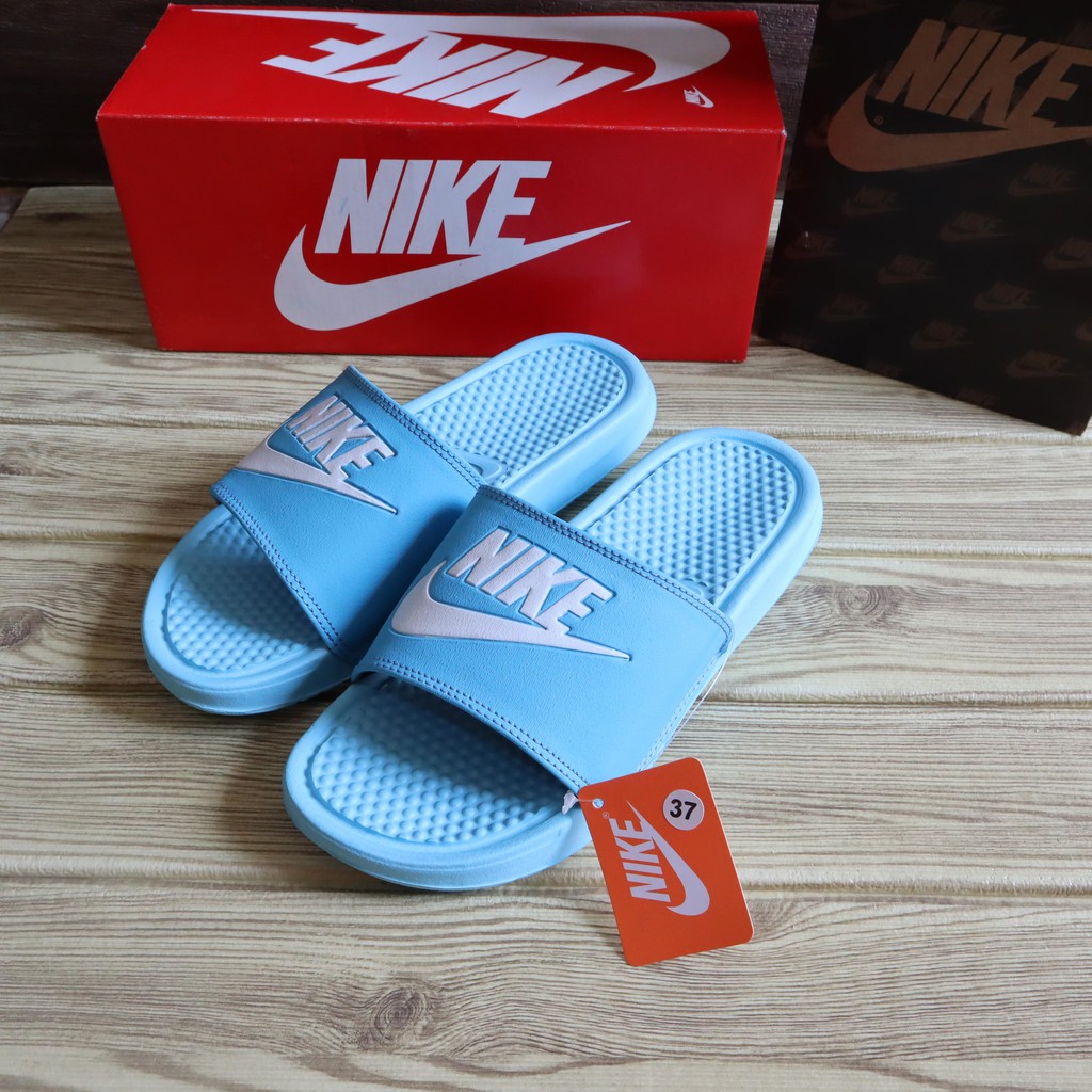 sandal slip on nike