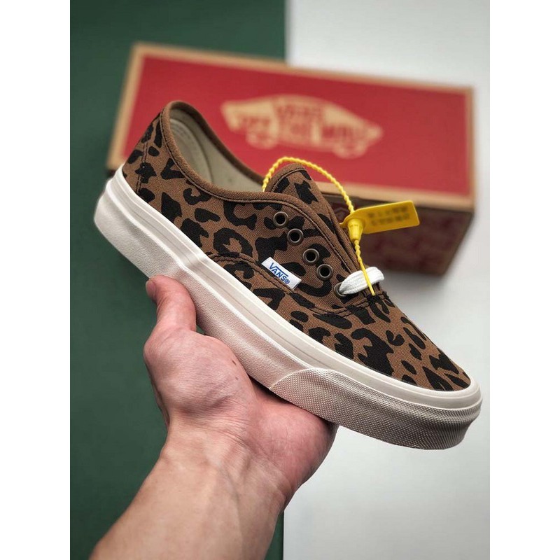 vans authentic leopard