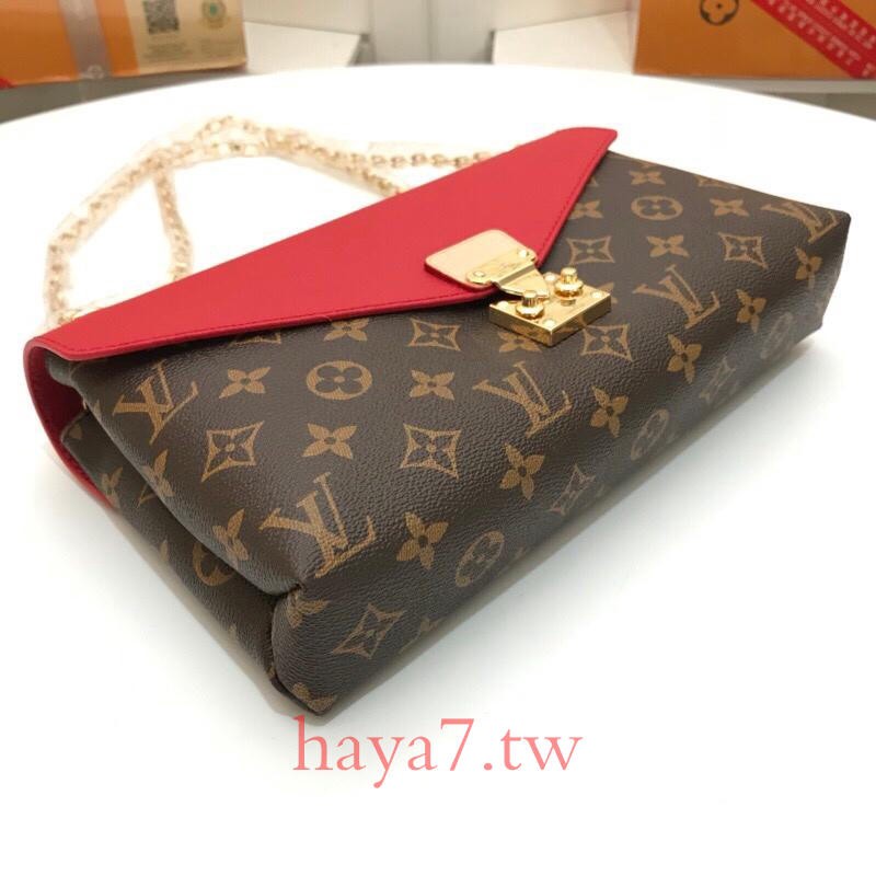 louis vuitton bag with padlock