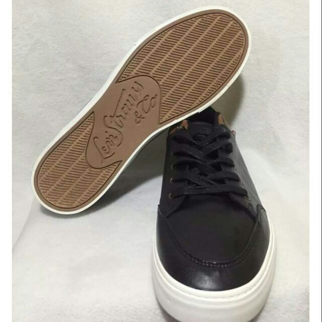 levi's gym shoes