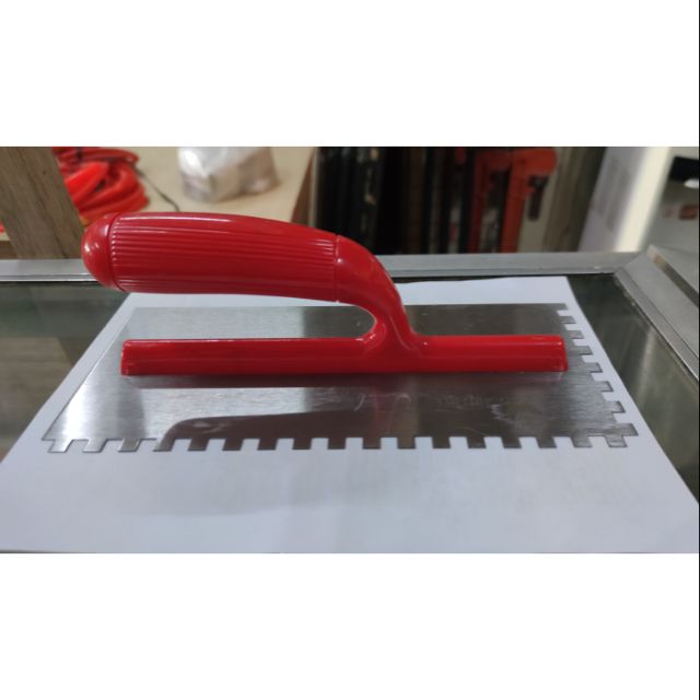 Butterfly Plastering Trowel With Teeth , PVC Handle (Palitada) Shopee